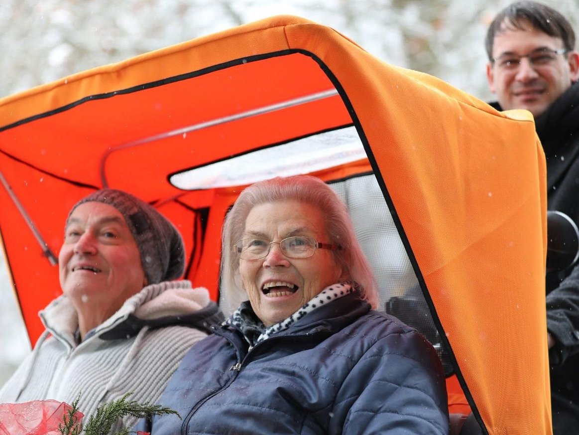 GlücksSpirale fördert Rikscha im St. Elisabeth Senden